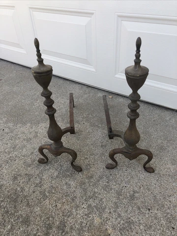 VINTAGE BRASS PAIR FIREPLACE ANDIRONS FIREDOG Cover