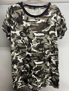 District Threads Ladies Camo T-shirt Size 4X (Fits Like XL) Camo Green Military - Picture 1 of 3
