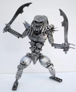 Modello in metallo scarpata ispirato a Predator, regalo Wow Labor Day, sculture per saldatura Wow - Foto 1 di 11