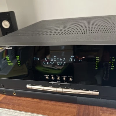 HARMAN KARDON AVR 8000 7.1 CHANNEL SURROUND SOUND RECEIVER / great condition - Image 1 of 4