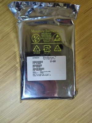 KSE HDS721616PLA380 Hitachi Deskstar 160GB 3.5" SATA Desktop Hard Drive - Image 1 of 2