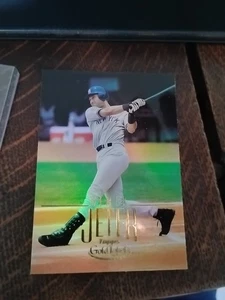 2002 Topps Gold Label DEREK JETER #2! New York Yankees - Picture 1 of 2