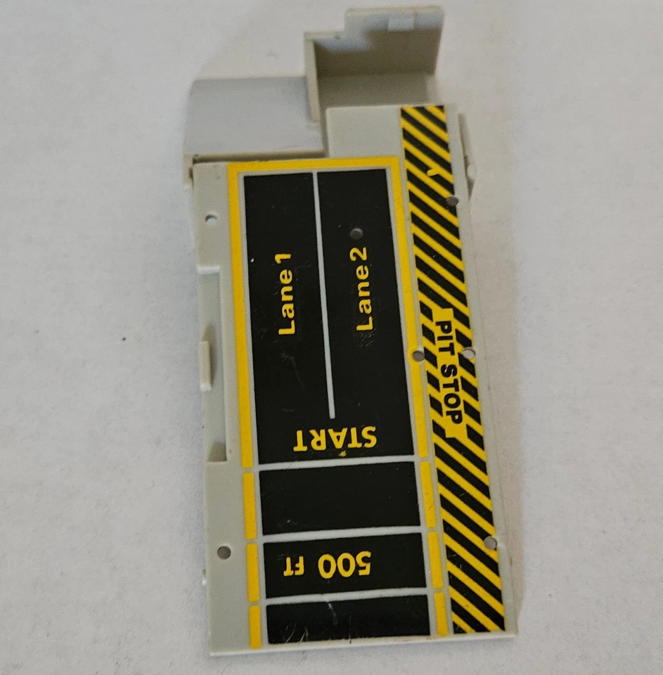 Matchbox World’s Smallest Dragstrip Replacement Track Start Pit Stop Part - Image 1 of 4
