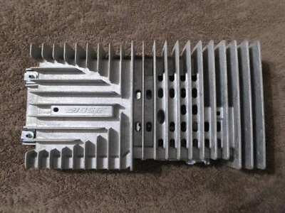 2006 2007 2008 2009 2010 2011 CADILLAC DTS BOSE AUDIO AMPLIFIER P/N 15862301 - Image 1 of 3
