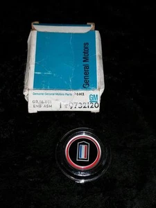 RARE 1972 1973 1974 1975 72 73 74 75 Camaro Horn Emblem 9732120 OEM NIB - Bild 1 von 4