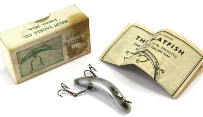 Helin Fly-Rod Flatfish F7 Vintage Wood Fishing Lure, Box, Insert - Silver/Black - Image 1 of 4