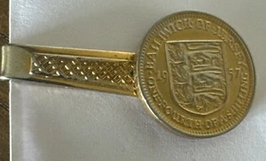 Vintage Jersey One Fourth Of A Shilling Münze Krawattennadel 1952 goldfarben Federklammer - Bild 1 von 11