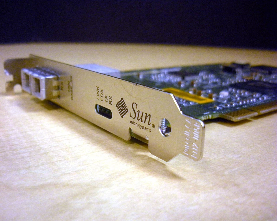 Sun 501-5524 X3151A GigaSwift Ethernet MMF Fiber PCI Adapter - Image 1 of 3