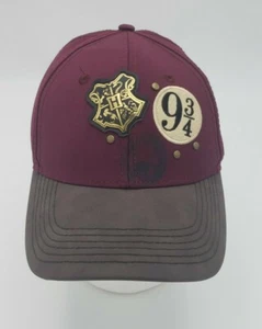 Cappello Harry Potter Hogwarts 9 3/4 Stemma Regolabile Piattaforma Marrone Finta Pelle - Foto 1 di 7