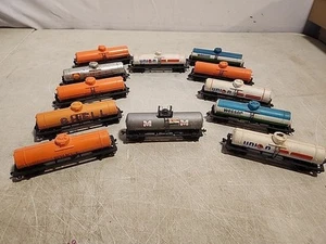 12 HO Scale Bachmann & Tyco Tanker Cars Shell • Union 76 • Exxon • Wesson - Picture 1 of 9