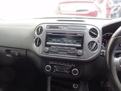 VOLKSWAGEN TIGUAN 5N 05/2008-08/2016 HEATER/AC CONTROLS CLIMATE CONTROL TYPE  - image 1 of 4