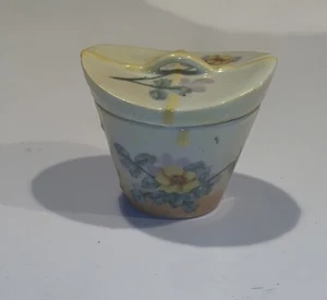 Antik Deutschland Porzellan bedeckt Schmuckschatulle gelb rosa Blume 2” x 2” Vintage - Bild 1 von 7