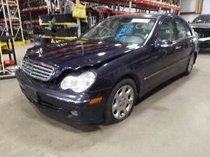 2005 Mercedes C240 Front Carrier Differential Assembly 59K Miles 203 Type 03 04 - Picture 1 of 4