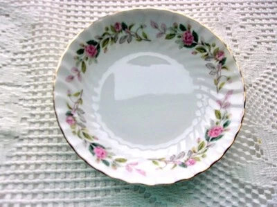 Creative Regency Rose Pink and Mauve Roses 5 Berry Bowls 5-5/8" W - Free Ship - Image 1 of 4