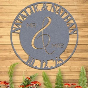 Wedding Sign, Mr & Mrs, Names and Date - Picture 1 of 9