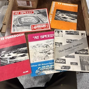 5 70er-80er Jahre Wisconsin Speedway Magazine Schleuder Hakes Ecken Midwest (lesen) - Bild 1 von 9