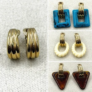 Vintage Avon austauschbare goldfarbene Creolen Ohrstecker mit 3 Paar Charms - Bild 1 von 24