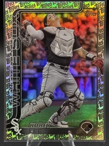 2025 Topps #257 Korey Lee Topps Foil Pattern - Picture 1 of 2