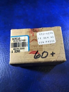Box of 60 8-32 x 1-1/4 Round Head Slotted Machine Screws - Picture 1 of 2