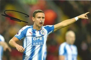 HUDDERSFIELD: CHRIS LOWE SIGNED 6x4 ACTION PHOTO+COA - Picture 1 of 1