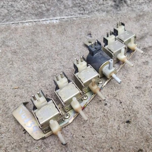 Mercedes Air Conditioning Vacuum Climate Control Solenoid Valves W126 W124 W123 - Picture 1 of 3
