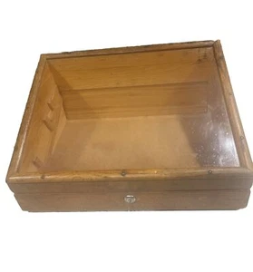 Antique Circa Late 19th Century Oak Tool Display Case. Henry L. Hanson Company - Picture 1 of 6