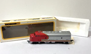 Vintage HO Scale Bachmann EMD F9 Diesellok Santa Fe 307 #0507 - Bild 1 von 19