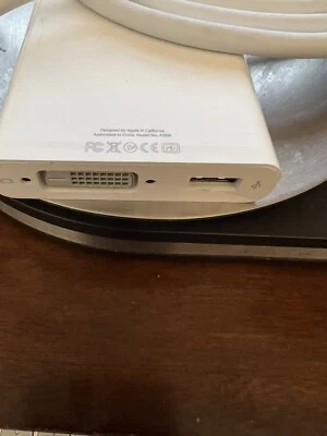 Apple A1306 Mini Display Port to Dual-link DVI Adapter - White - Image 1 of 4