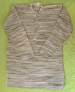 Kurta liviano a rayas verdosas de longitud media/larga para hombre talla XL India SIN USAR ‎ - Imagen 1 de 4