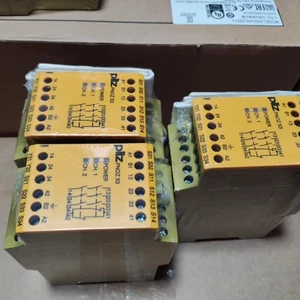 1PC Pilz 774314 Safety Relay PNOZ X3 774314/114031 - Picture 1 of 2