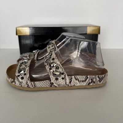 Sandálias Joan Boyce Ruth estampa de cobra tiras conforto joias slides tamanho 8 largura - Imagem 1 de 4