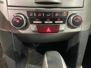 10-14 LEGACY Controles Calefactores Control Manual de Temperatura (2 Perillas Exteriores) - Imagen 1 de 1