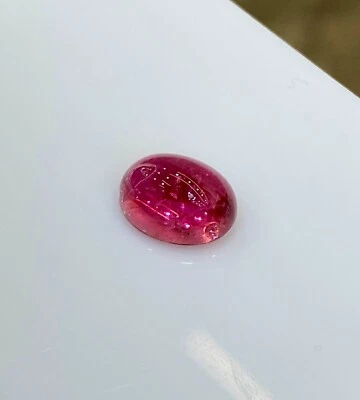 Turmalina Rubilita 100% Natural 2.61CTS, Forma Ovalada, Piedra Sin Tratar Foto 1 de 4