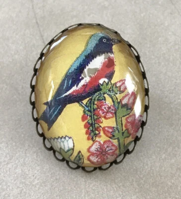 Antigo anel de moda declaração grande floral pássaro azul estampa meados do século 7,5 - Imagem 1 de 4