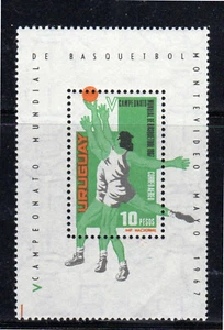 JUEGO DE BALONCESTO URUGUAY #C318 1967 COMO NUEVO EN MUY BUEN ESTADO NH O.G S/S - Imagen 1 de 2