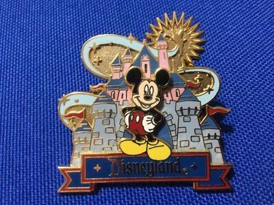 Prendedor Disney Mickey Mouse - Disneyland - Castillo de la Bella Durmiente 3D con Campanilla Foto 1 de 2