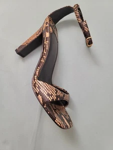 Fioni® Women Ankle Strap Stilettos 4" High Heel Shoes, Size 5.5M - Picture 1 of 4