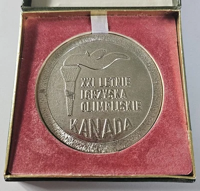 XXI OLÍMPICO VERANO MONTREAL 1976 CANADÁ MEDALLA POLACA - MEDALLA ANTIGUA + CAJA VERS de plata Foto 1 de 4