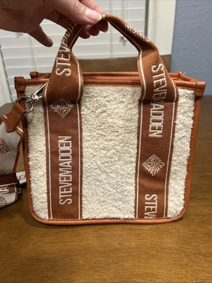 Сумка через плечо Steve Madden Bwebber Sherpa коричневая и кремовая полиэстер - Изображение 1 из 4