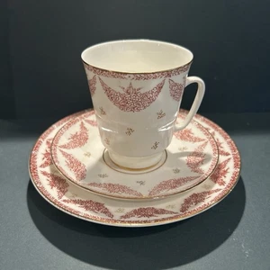 Vintage Lomonosov Leningrad Memorial Porcelain Teaset Trio USSR Pink White - Picture 1 of 2