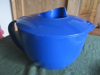 Tupperware Microplus Kanne 1 l blau - Bild 1 von 4