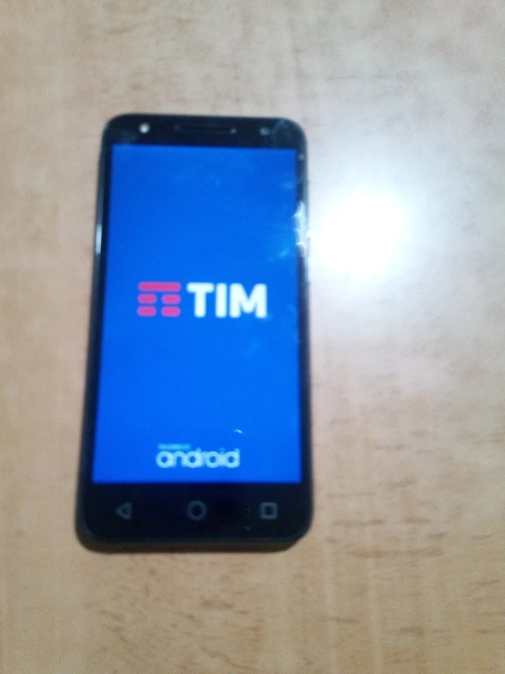 SMARTPHONE  TIM SMART HD - Immagine 1 di 4