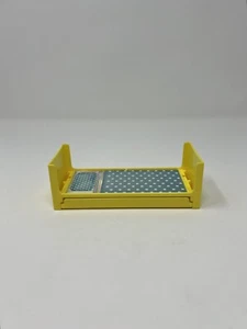 2018 Barbie Dream House Replacement Part Yellow Bed / Storage Bench Coffee Table - Picture 1 of 14