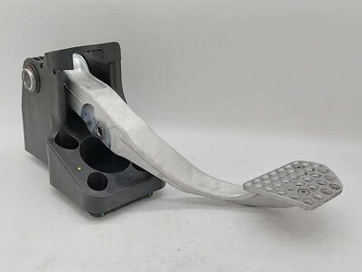 2021 CONJUNTO DE PEDAL DE FREIO FERRARI ROMA F169 38D1420002 - Imagem 1 de 4