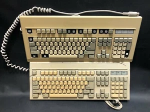 Philips Vintage Keyboard Model P2813-015 + BTC-55 - Picture 1 of 12
