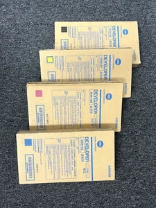 Konica Minolta DV-614KYMC Set di 4 sviluppatori - Foto 1 di 5