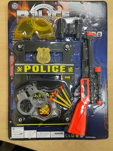 Police Play set Toy with Gun & Accessories - Picture 1 of 1