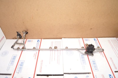 92-96 Ford E150 E250 E350 Econoline Van 4.9L 300 Inline 6 Fuel Rail W/ Regulator - Image 1 of 4