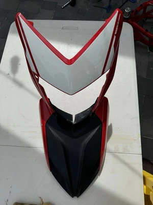Cubierta de carenado de faros guardabarros delantero Ducati Hypermotard 939 SP fabricante de equipos originales Foto 1 de 4