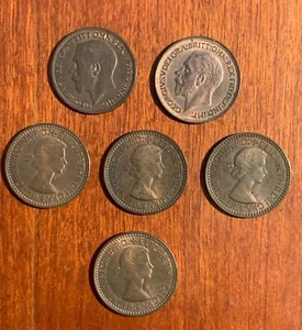 GREAT BRITAIN / ENGLAND 1 FARTHING COINS: 1918, 1922, 1953 (4), LOT OF (6) - Picture 1 of 2